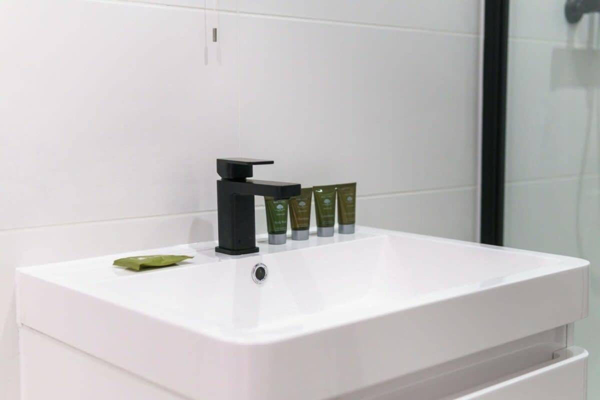 Modern 1 Bedroom Apartment In Preston Centre Zewnętrze zdjęcie