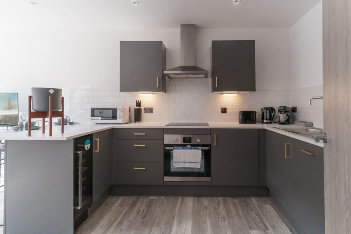 Modern 1 Bedroom Apartment In Preston Centre Zewnętrze zdjęcie